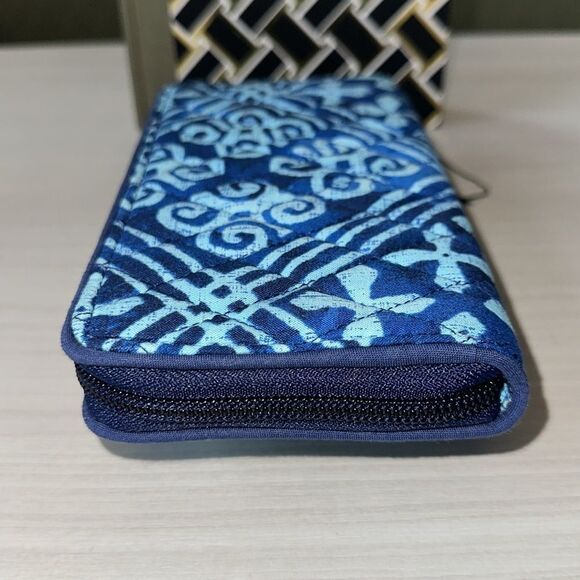VB RFID Signature Cotton Navy Light Blue Cuban Tiles Georgia Wallet - Picture 10 of 16